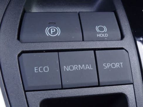 Used 2023 Toyota RAV4 LE FWD image 22