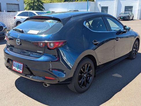 Used 2022 MAZDA MAZDA3 s FWD image 5