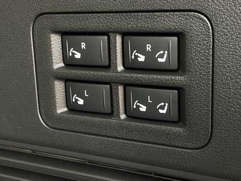 New 2026 Nissan Armada Platinum image 20