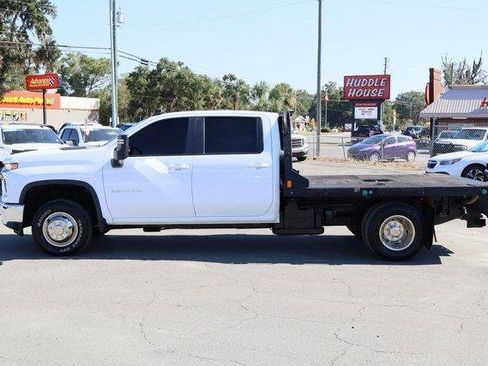Used 2022 Chevrolet Silverado 3500 LT w/ Convenience Package image 4