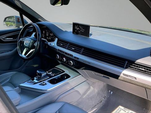 Used 2018 Audi Q7 2.0T Premium Plus w/ Premium Plus Package AWD/4WD image 12