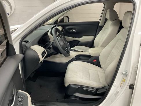 Certified 2024 Honda HR-V LX image 19