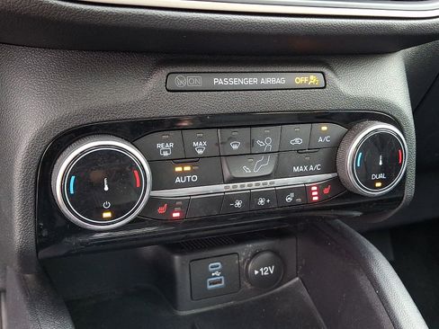 Used 2022 Ford Escape SEL AWD/4WD image 17