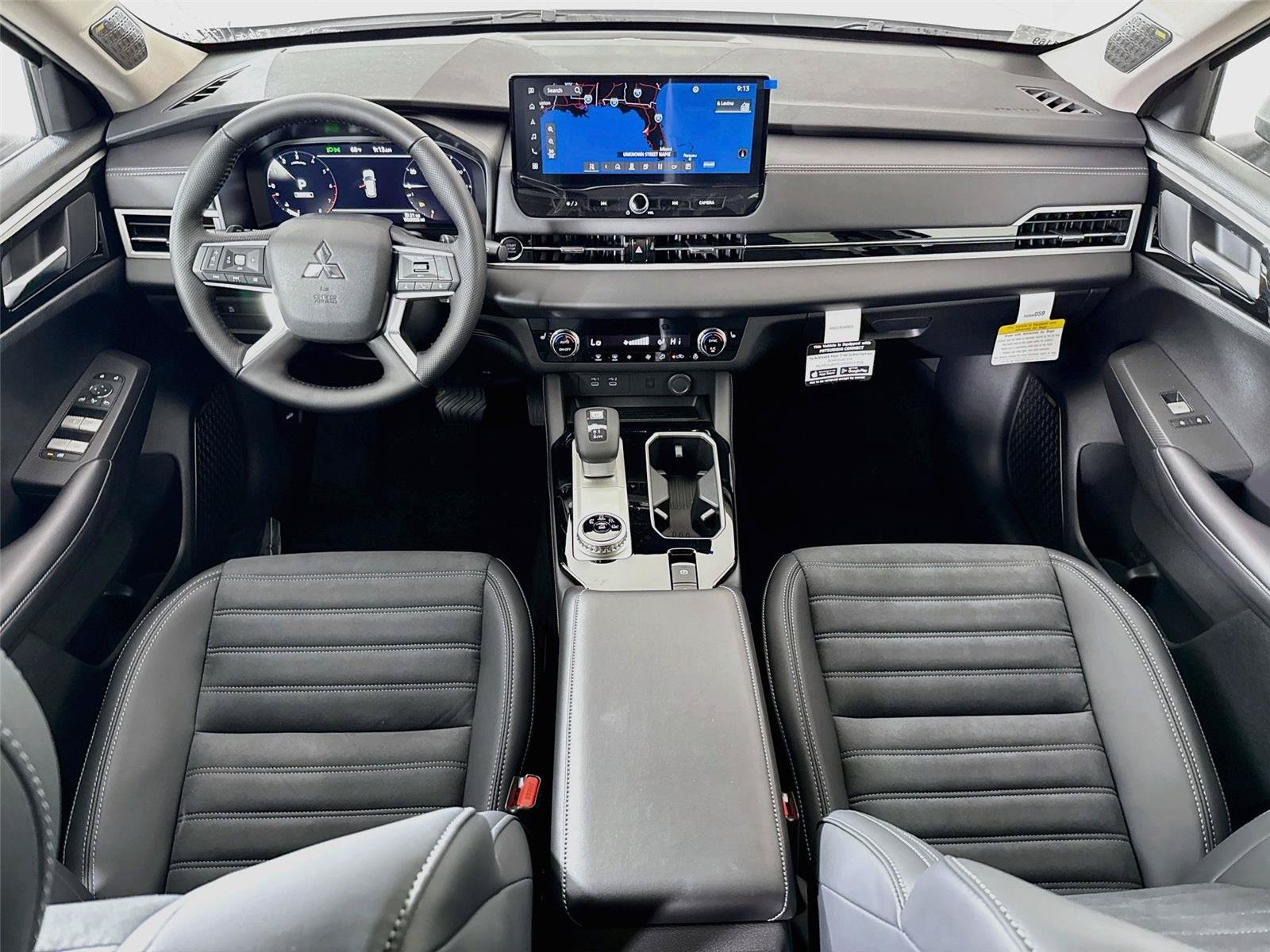 New 2026 Mitsubishi Outlander SE FWD image 3