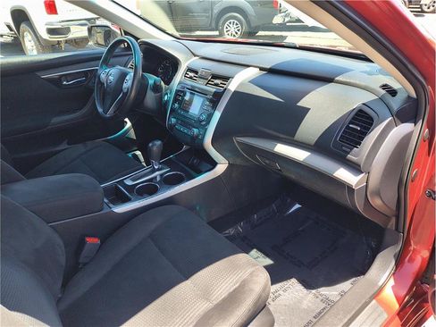 Used 2015 Nissan Altima 2.5 SV FWD image 12