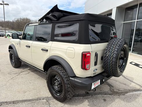 New 2026 Ford Bronco Big Bend w/ Black Diamond Package AWD/4WD image 5