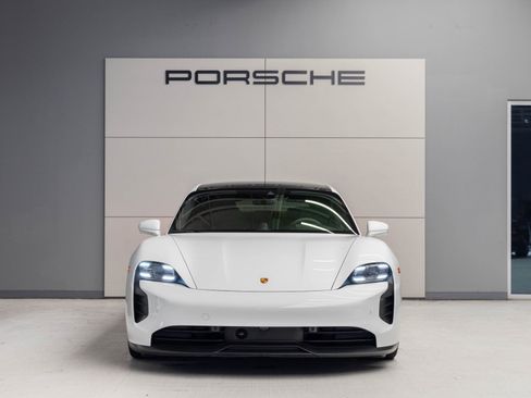 Used 2024 Porsche Taycan GTS image 10