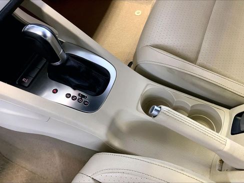 Used 2016 Volkswagen Eos Komfort FWD image 17