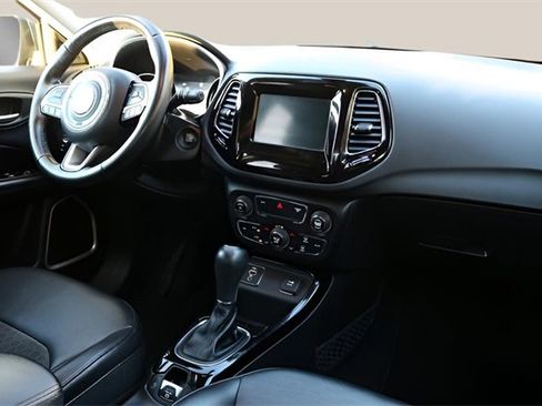 Used 2019 Jeep Compass Altitude image 18