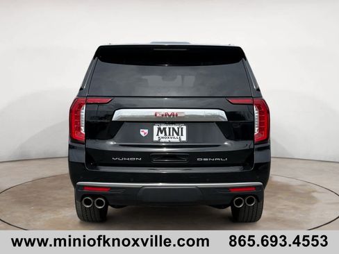 Used 2022 GMC Yukon XL Denali w/ Denali Premium Package image 4