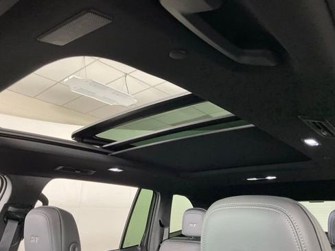 New 2026 Buick Enclave Sport Touring w/ Power Package FWD image 25