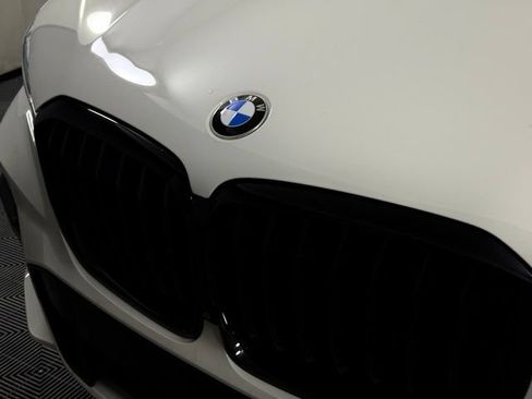 Used 2022 BMW X5 xDrive40i w/ M Sport Package AWD/4WD image 15