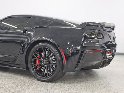 Used 2015 Chevrolet Corvette Z06 w/ 3LZ Preferred Equipment Group image 11