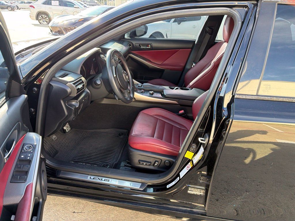 Used 2015 Lexus IS 350 w/ F-Sport Package RWD image 2