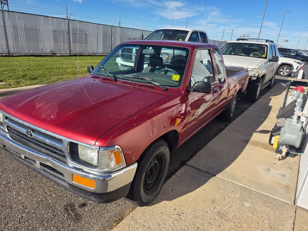 Used 1993 Toyota Pickup Deluxe RWD image 1