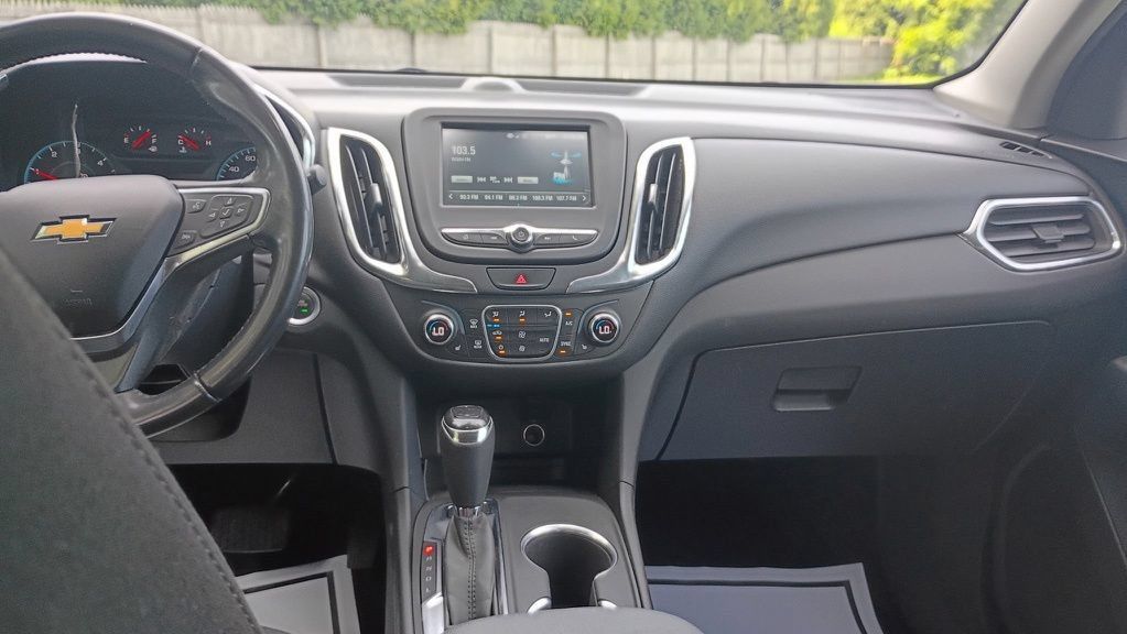 Used 2018 Chevrolet Equinox LT AWD/4WD image 12