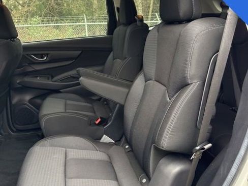 Certified 2024 Subaru Ascent Premium w/ Convenience Package image 9