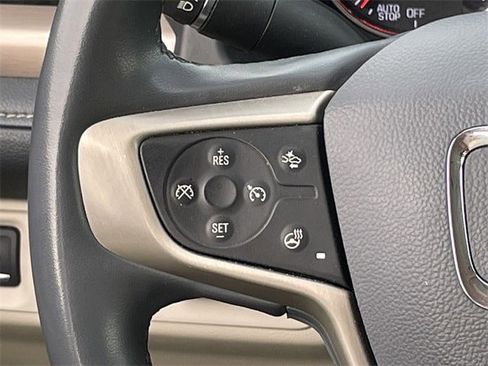 Used 2023 GMC Acadia Denali image 12