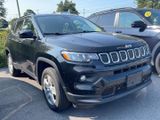 Used 2022 Jeep Compass Latitude image 4