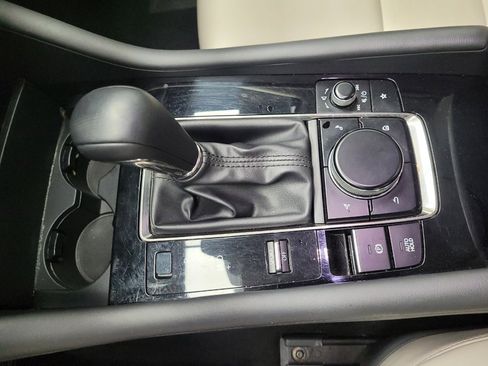 Used 2019 MAZDA MAZDA3 Sedan w/ Preferred Package image 26