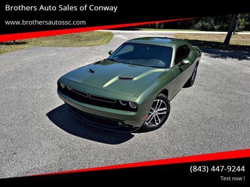Used 2019 Dodge Challenger SXT AWD/4WD image 1