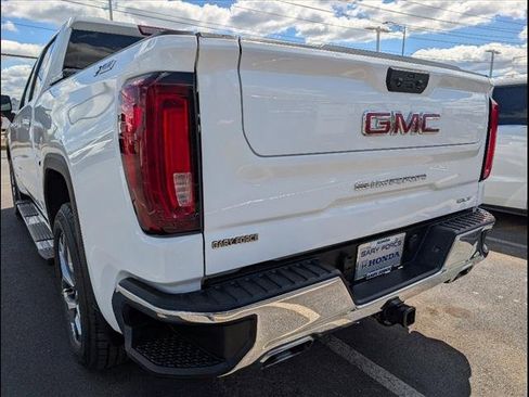 Used 2023 GMC Sierra 1500 SLT w/ SLT Premium Package image 21