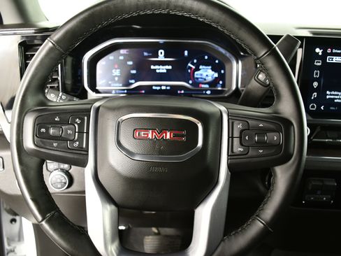 Used 2025 GMC Sierra 1500 SLT image 20