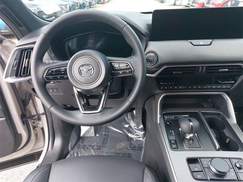 New 2025 MAZDA CX-90 Plug-In Hybrid w/ Premium Plus image 18