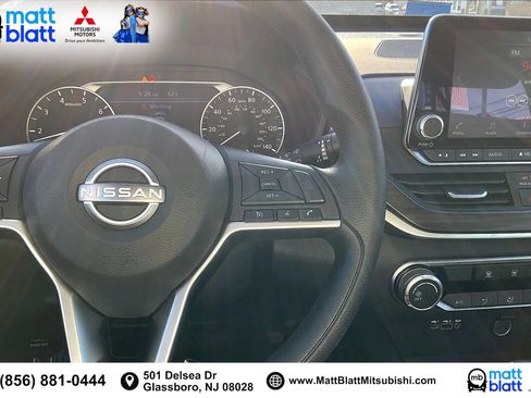 Used 2024 Nissan Altima 2.5 SV image 21