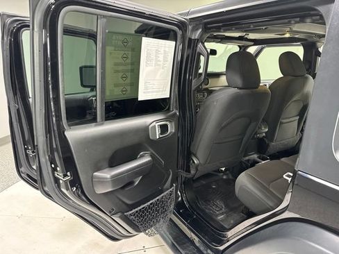 Used 2019 Jeep Wrangler Unlimited Sport S AWD/4WD image 23