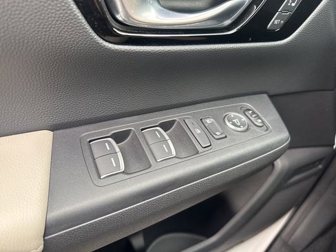 Used 2025 Honda CR-V EX-L image 27