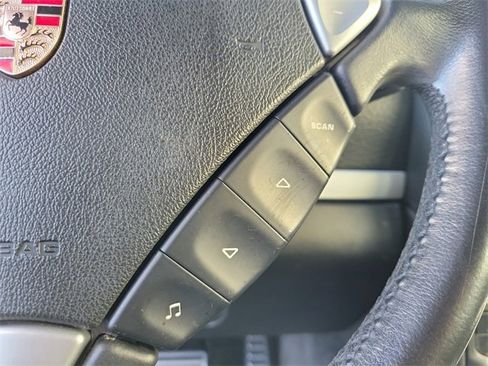 Used 2006 Porsche Cayenne S image 21