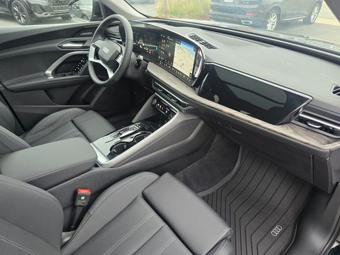New 2025 Audi Q5 Premium Plus image 37