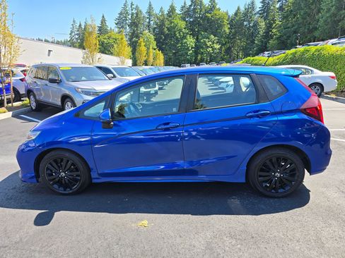 Used 2018 Honda Fit Sport image 4