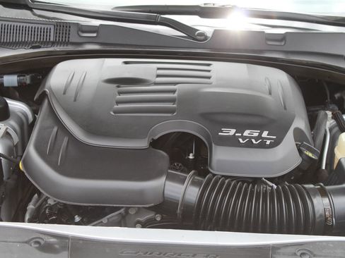 Used 2023 Dodge Charger SXT w/ Blacktop Package RWD image 20