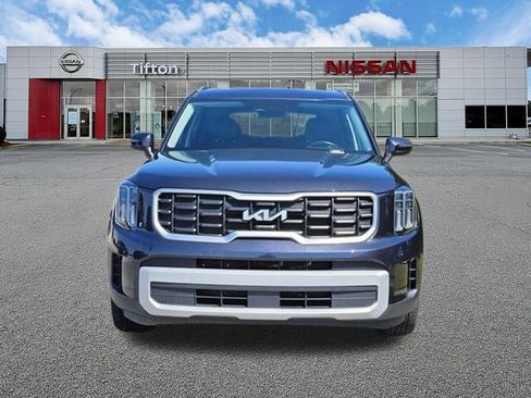 Used 2025 Kia Telluride S FWD image 2