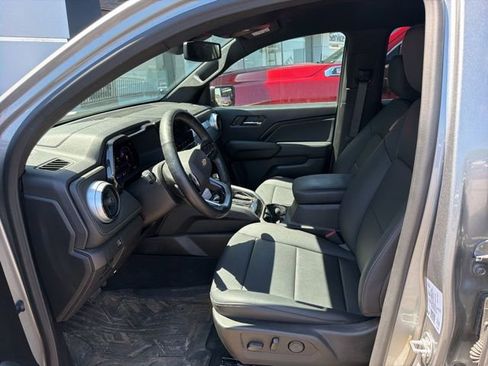Used 2024 Chevrolet Colorado LT w/ LT Convenience Package III AWD/4WD image 10