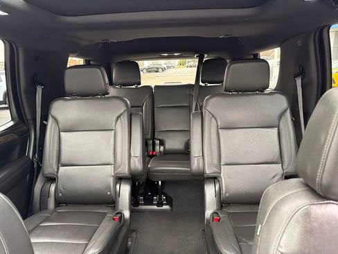 Used 2022 Chevrolet Tahoe LT w/ LT Signature Plus Package image 32