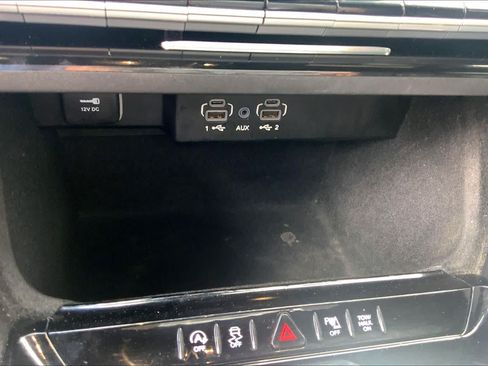 Used 2022 Jeep Wagoneer Series I AWD/4WD image 34