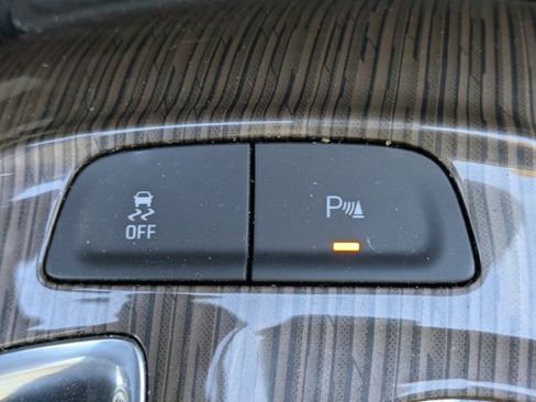 Used 2024 Chevrolet Malibu LT image 23