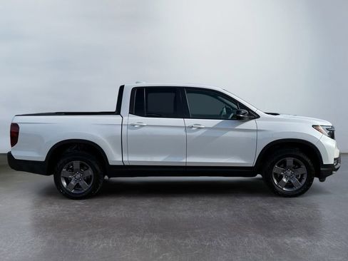 Used 2024 Honda Ridgeline TrailSport image 2