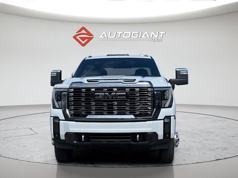 Used 2024 GMC Sierra 3500 Denali Ultimate AWD/4WD image 12