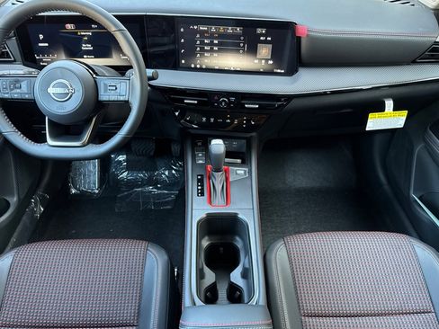 New 2026 Nissan Kicks SR w/ Cold Weather Package image 28