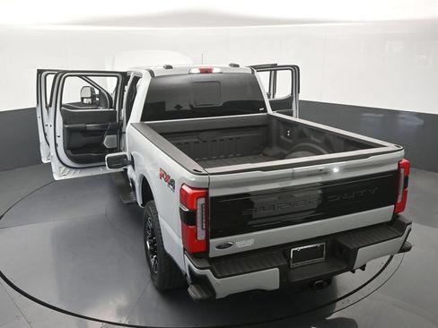 Used 2026 Ford F350 Platinum w/ FX4 Off-Road Package AWD/4WD image 83