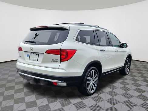 Used 2016 Honda Pilot Elite image 4
