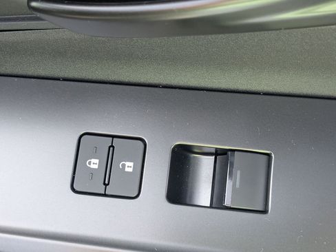 Certified 2026 Toyota bZ FWD image 32