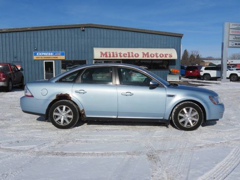 Used 2009 Ford Taurus SEL image 1