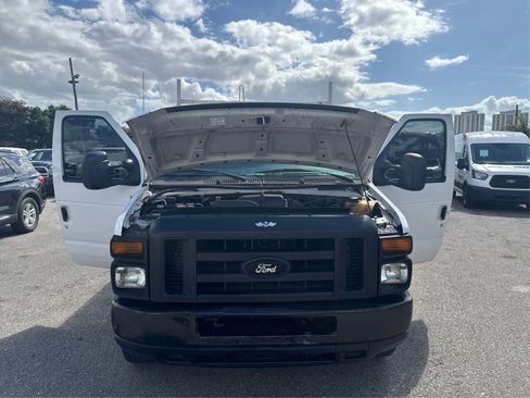 Used 2012 Ford E-250 and Econoline 250 w/ PWR Group RWD image 11