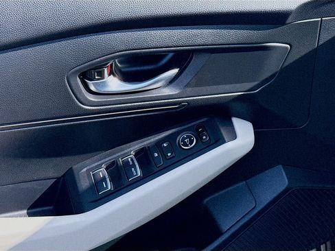 Certified 2024 Honda Accord LX image 16