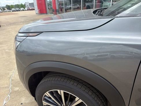 New 2026 Nissan Pathfinder Platinum image 6